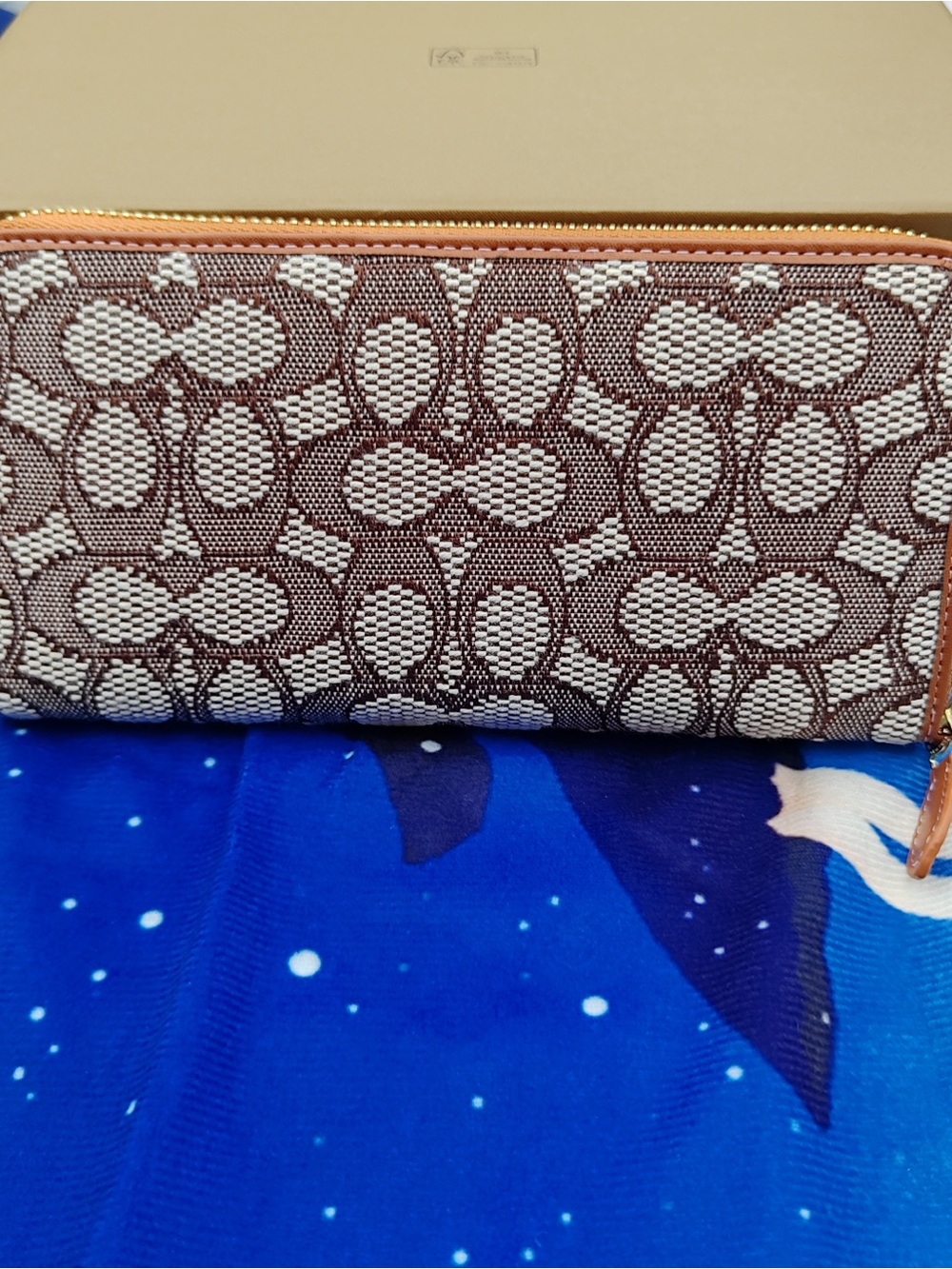 Coach Brown Signature Canvas Zip Wallet - Picture 5 of 5